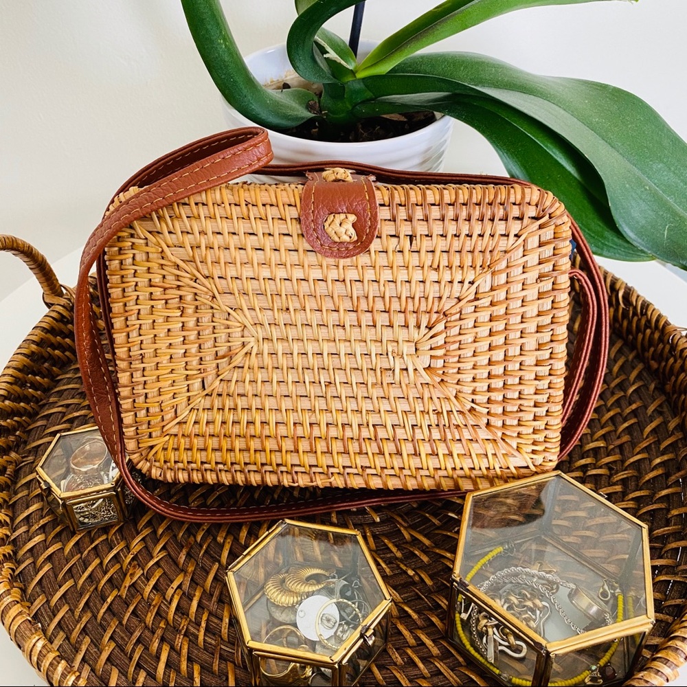 Golden Torch - Bamboo Straw Shoulder Bag - Picture 2 of 8